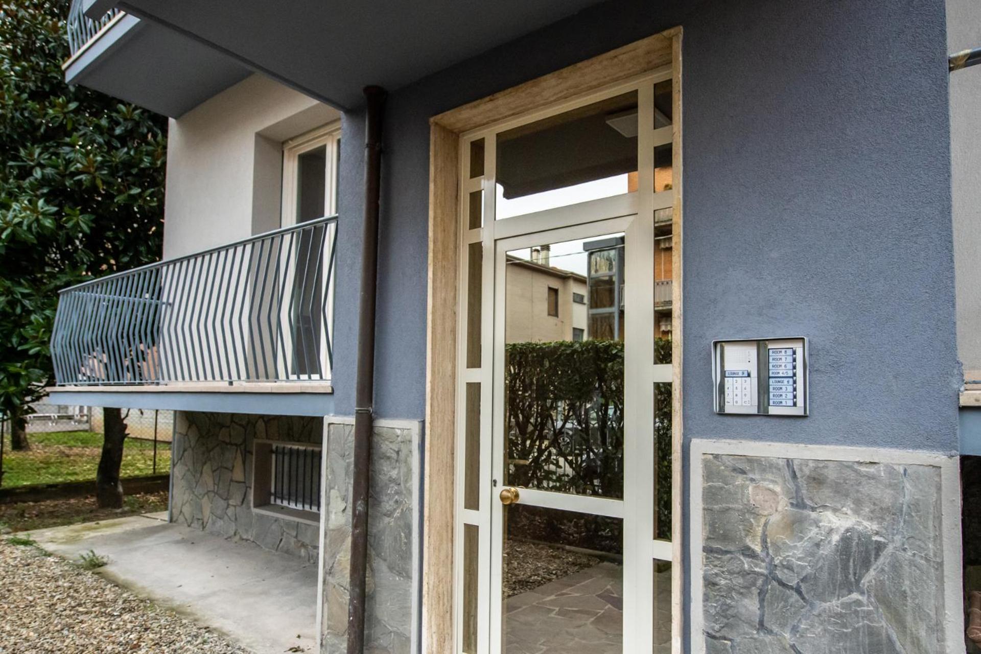 350 M Da Ospedale Maggiore L Parcheggio Prive L Rooms Parma Exterior photo
