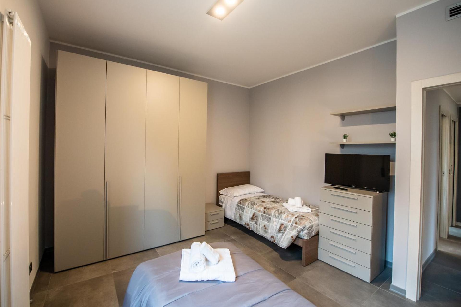 350 M Da Ospedale Maggiore L Parcheggio Prive L Rooms Parma Exterior photo